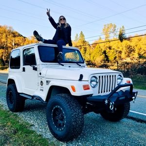 Meet your Posher, Lacey